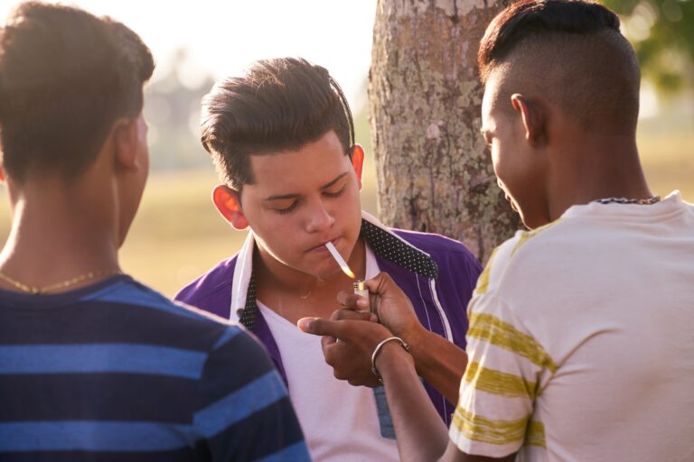 Il consumo di tabacco e derivati nei giovani italiani è in costante aumento