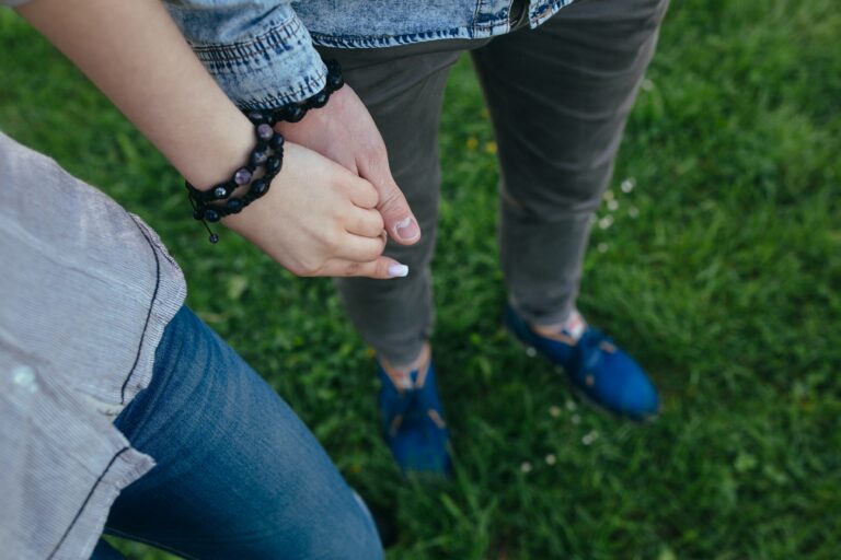 Una ridotta percezione del pericolo ha portato alla recrudescenza di malattie come HIV, AIDS, vaiolo delle scimmie e gonorrea