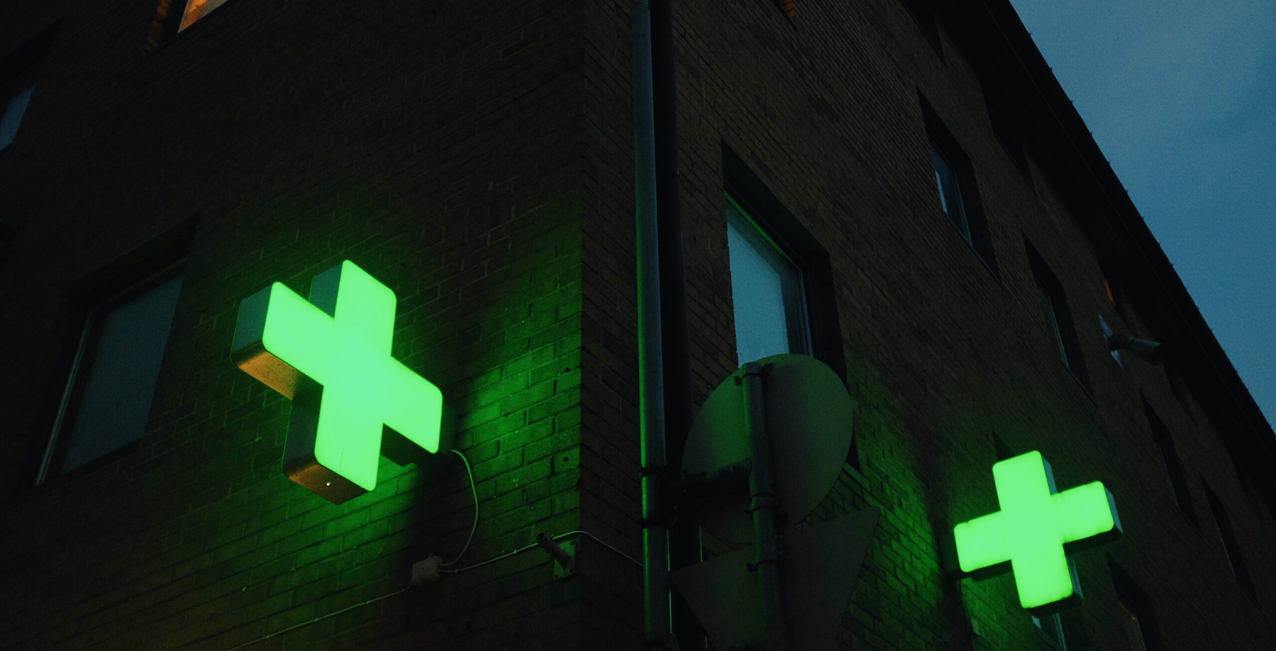 L’offerta è stata ampliata con il vaccino antipneumococcico. Racca (Federfarma Lombardia): «Cresce la fiducia per la prevenzione in farmacia»