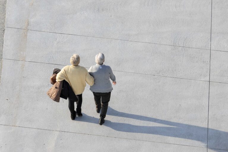 L'appello delle associazioni: «È essenziale inserire la vaccinazione anti-Rsv nei Lea e nel Piano Nazionale di Prevenzione Vaccinale»