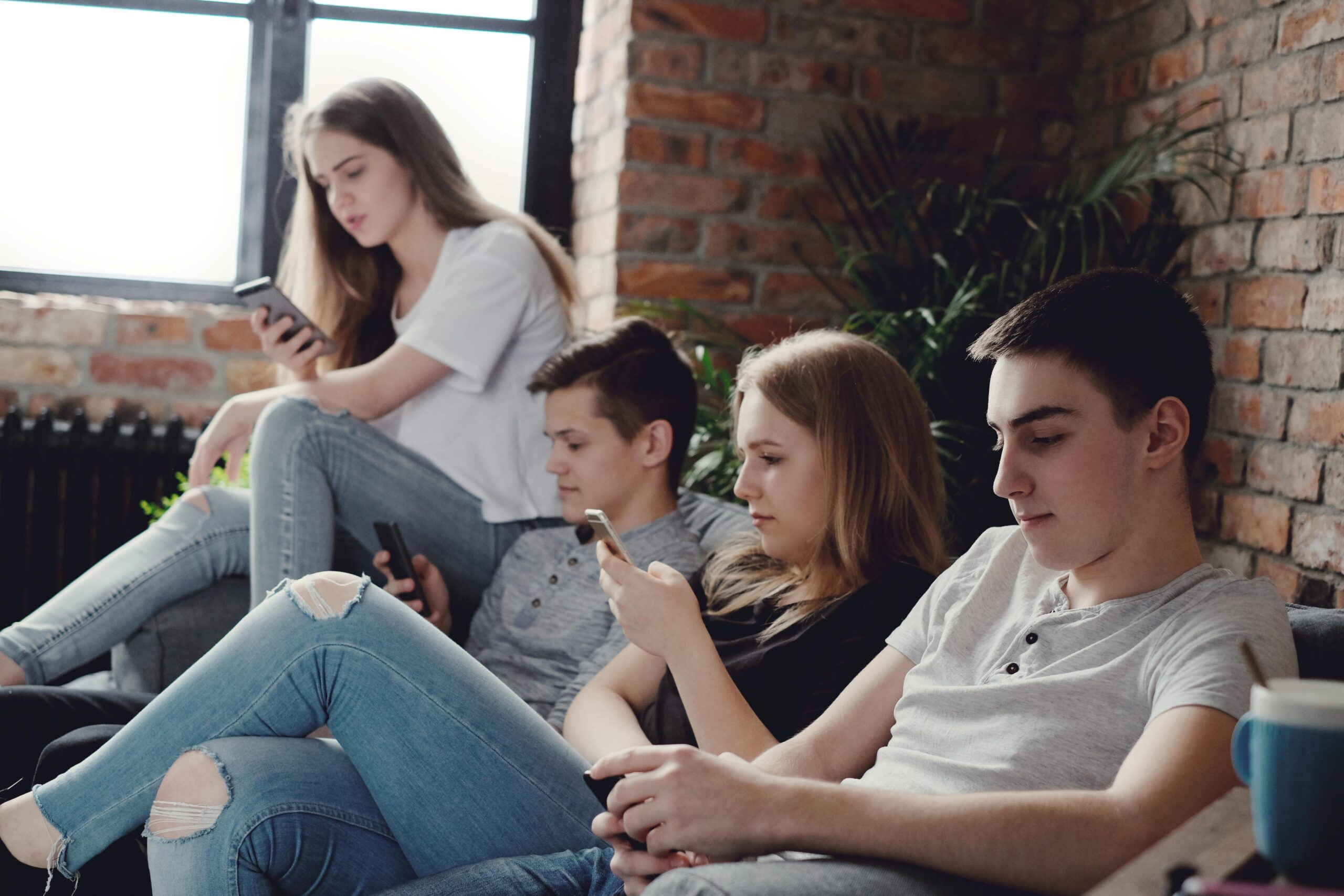 Rapporto tra adolescenti e social network, uso consapevole dei social: l'intervista alla Dott.ssa Guastarella