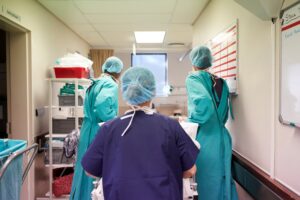 La diagnosi SSN è una crisi di un disallineamento: troppa distanza tra le soluzioni già presenti e i problemi dicono 600 esperti ed esperte di sanità riuniti a Welfair, fiera del fare Sanità. Ma ogni diagnosi, se affrontata con lucidità, può diventare l'inizio della cura