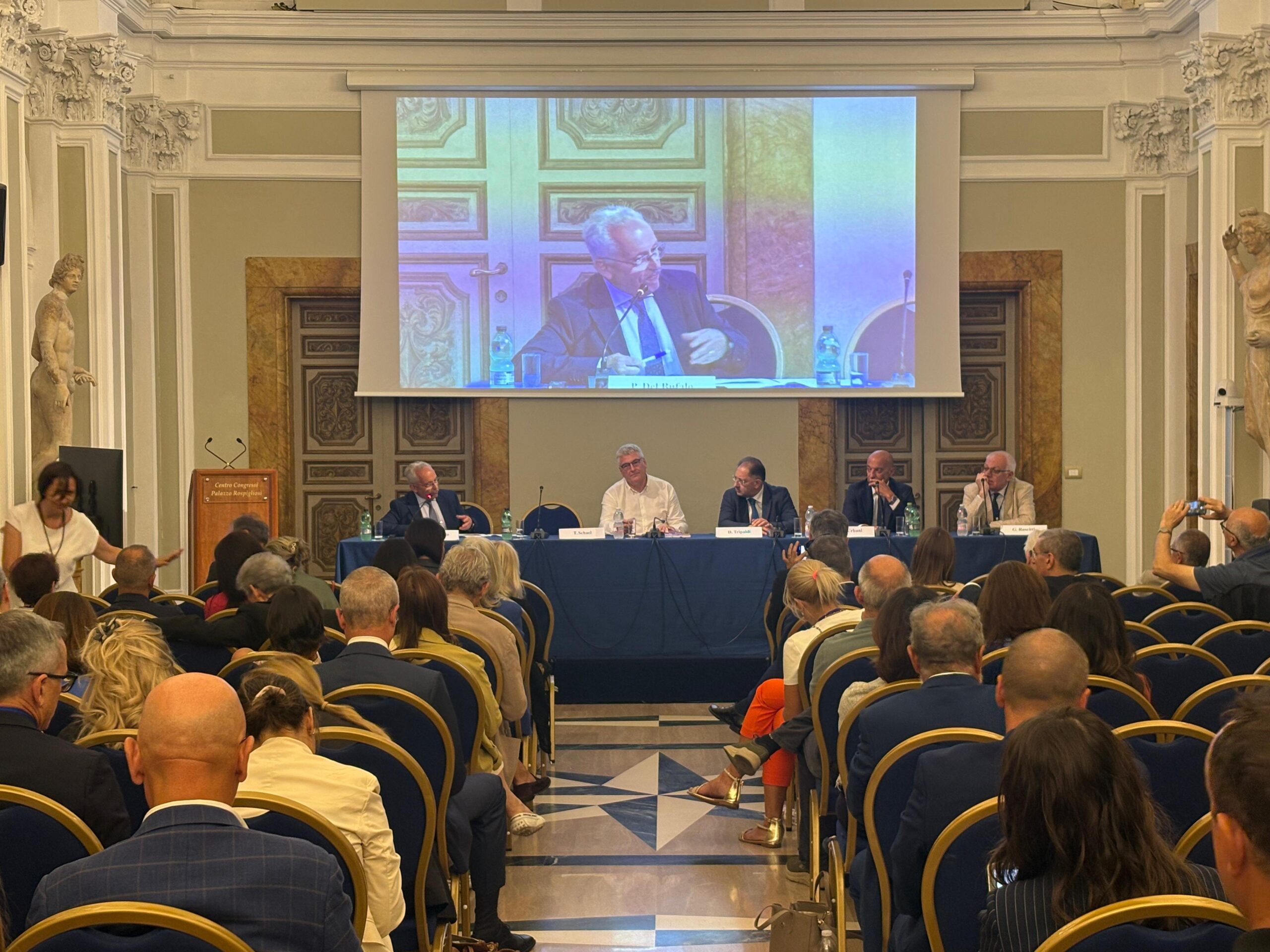 C.R.E.A. Sanità attesta un miglioramento generale ma i cittadini non lo percepiscono e chiedono più servizi per la perdita di autosufficienza